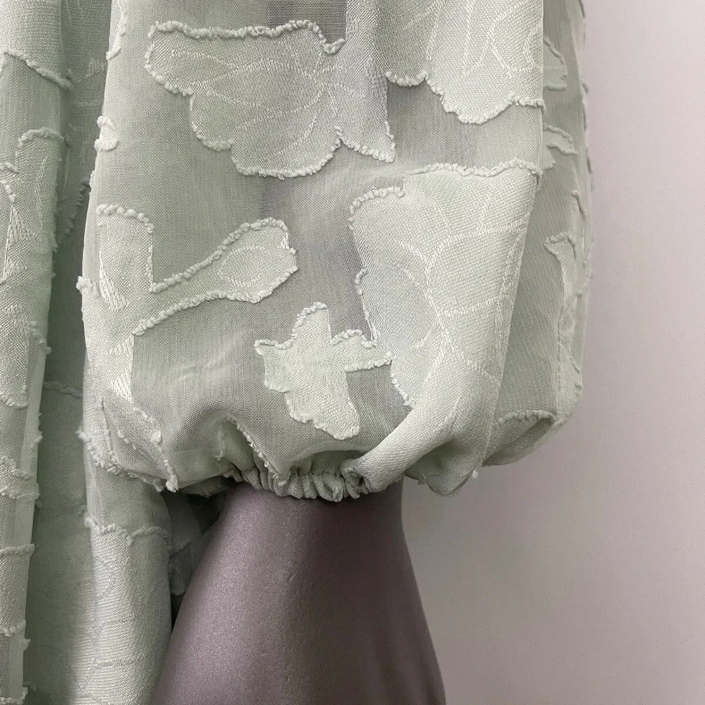 Lulu's Green Plunge Neck Bishop Sleeve Sundress - Picture 8 of 11